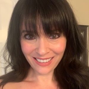 Meet your Posher, Posh